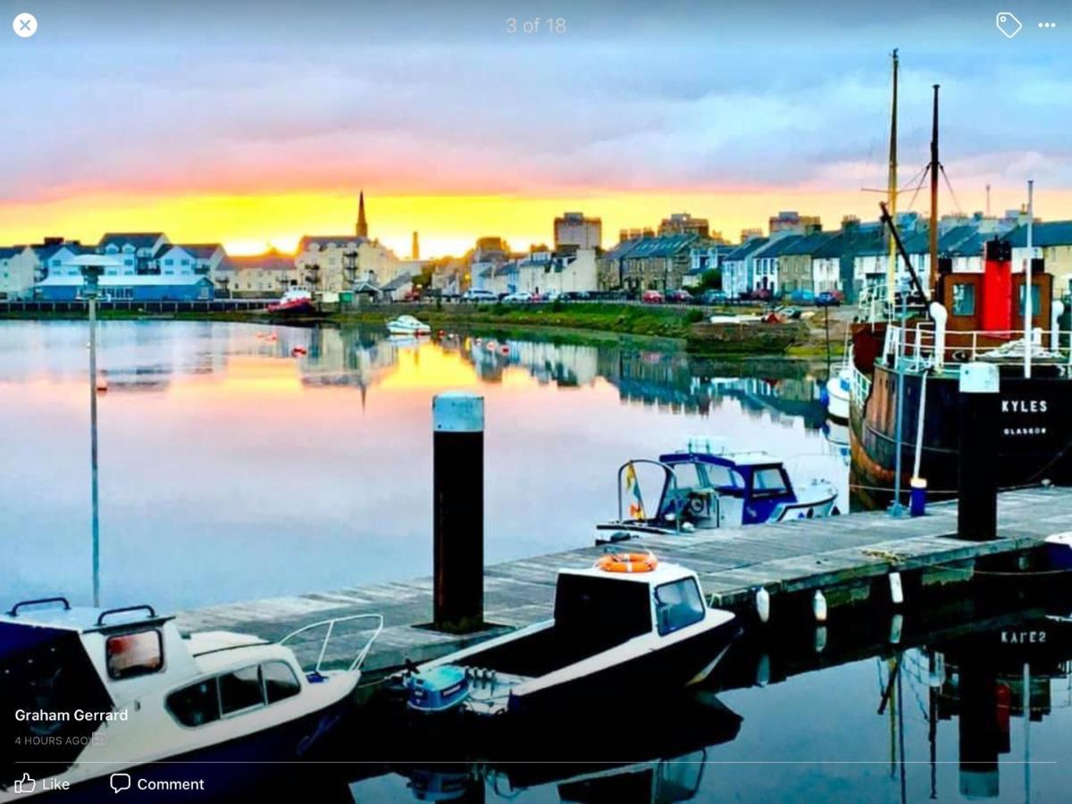 Harbourlights Accomodation Irvine  Buitenkant foto